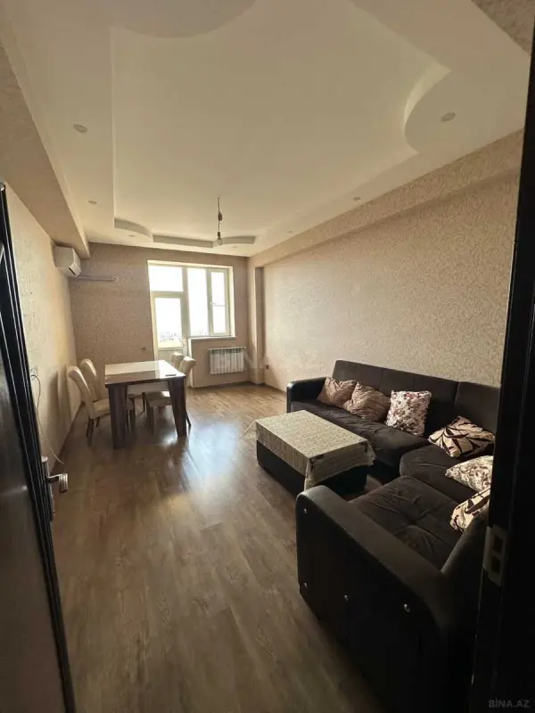 Satılır 2 otaqlı mənzil 93 m²