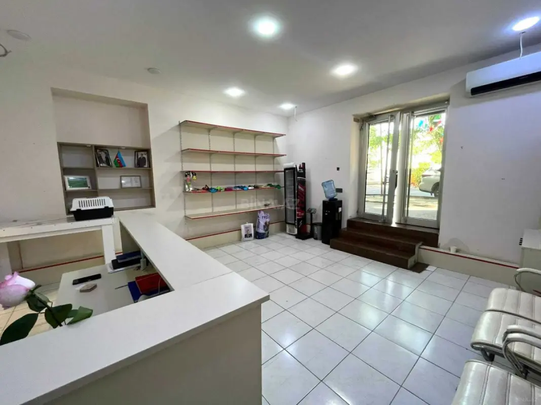 Kirayə verilir obyekt 100 m²
