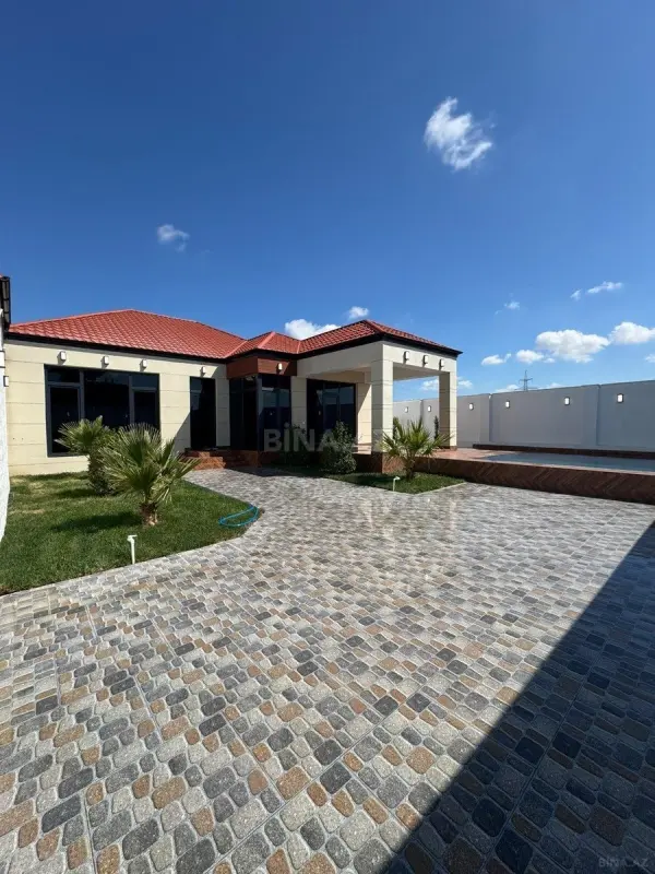 Satılır 4 otaqlı həyət evi 150 m²