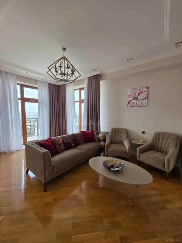 Satılır 2 otaqlı mənzil 70 m²