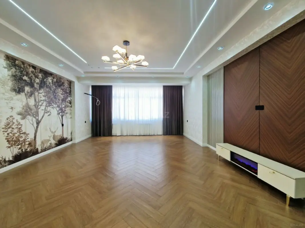 Satılır 4 otaqlı mənzil 152 m²