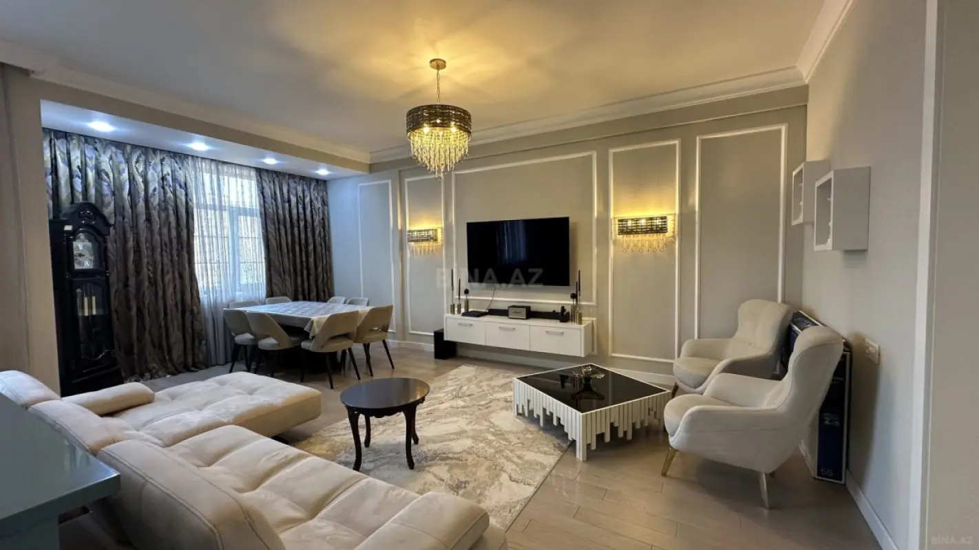 Satılır 3 otaqlı mənzil 141 m²