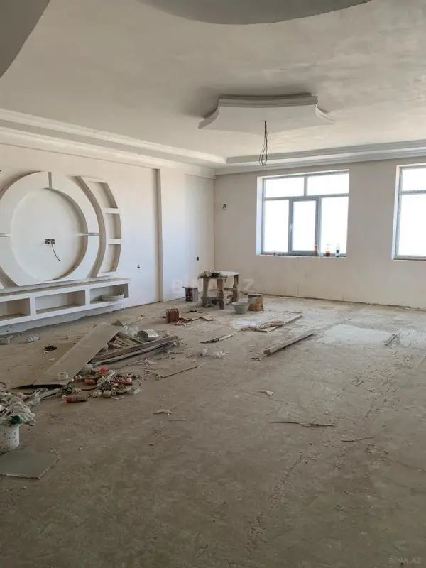 Satılır 4 otaqlı mənzil 167 m²
