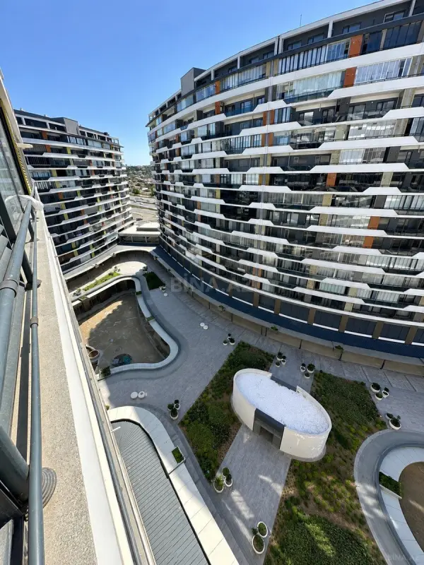 Satılır 2 otaqlı mənzil 73 m²