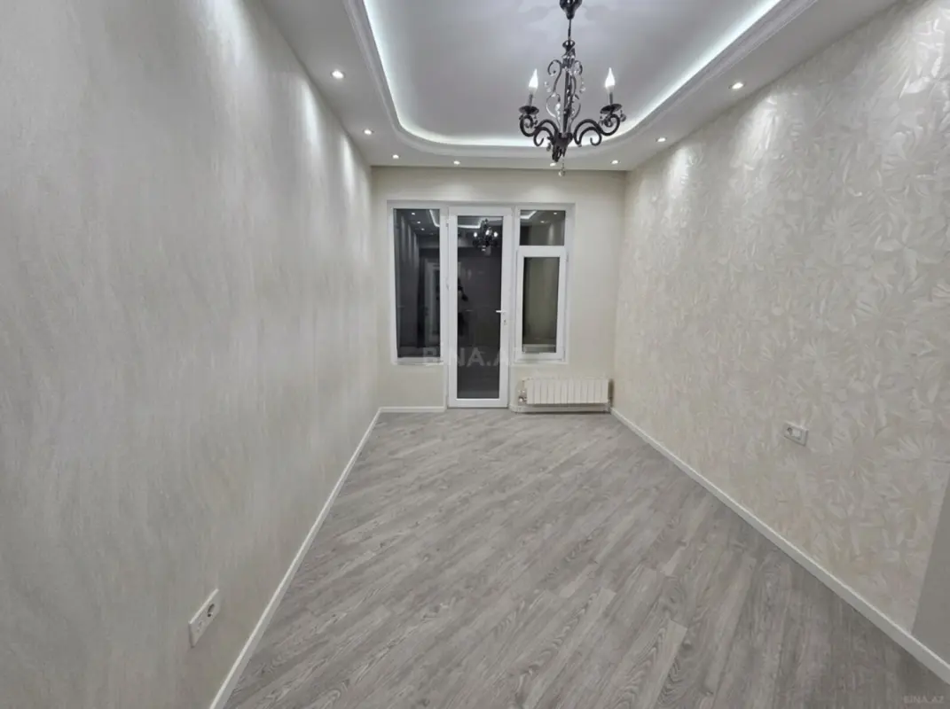 Satılır 3 otaqlı mənzil 110 m²