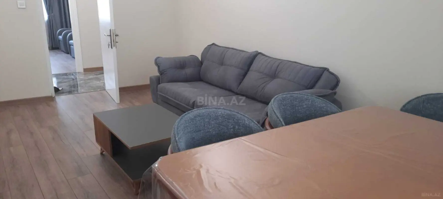 Kirayə verilir 4 otaqlı mənzil 100 m²