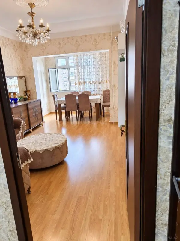 Satılır 2 otaqlı mənzil 70 m²