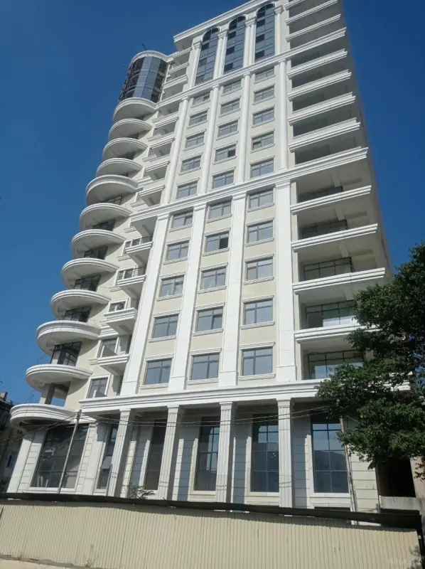 Satılır 2 otaqlı mənzil 72 m²