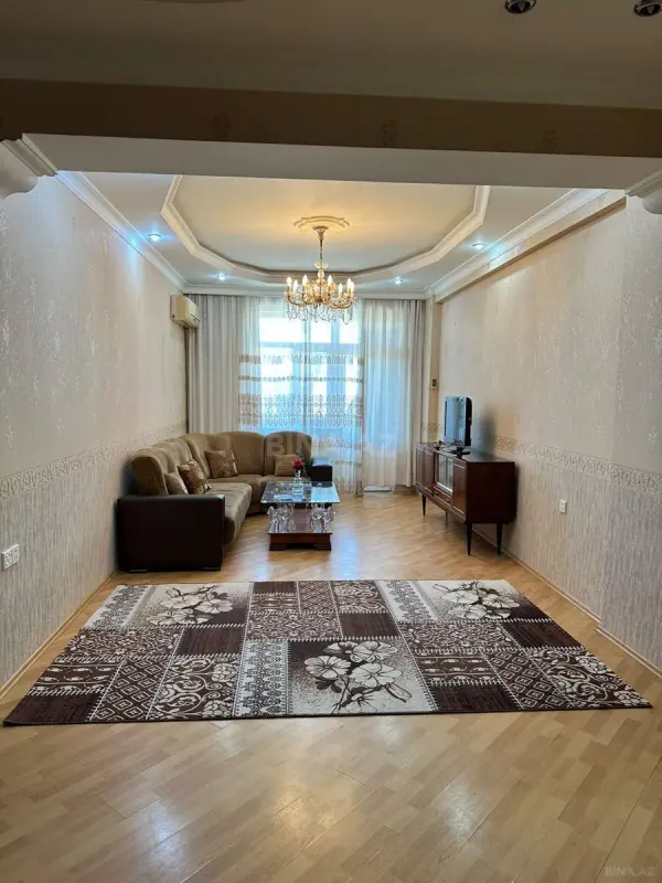 Kirayə verilir 3 otaqlı mənzil 125 m²