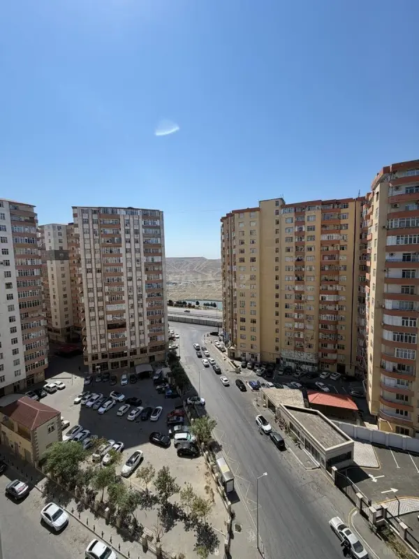 Satılır 2 otaqlı mənzil 90 m²