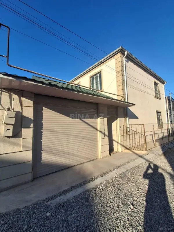 Satılır 4 otaqlı həyət evi 160 m²