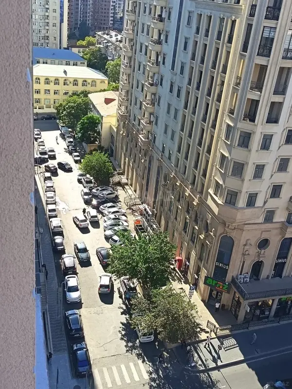 Kirayə verilir 3 otaqlı mənzil 100 m²