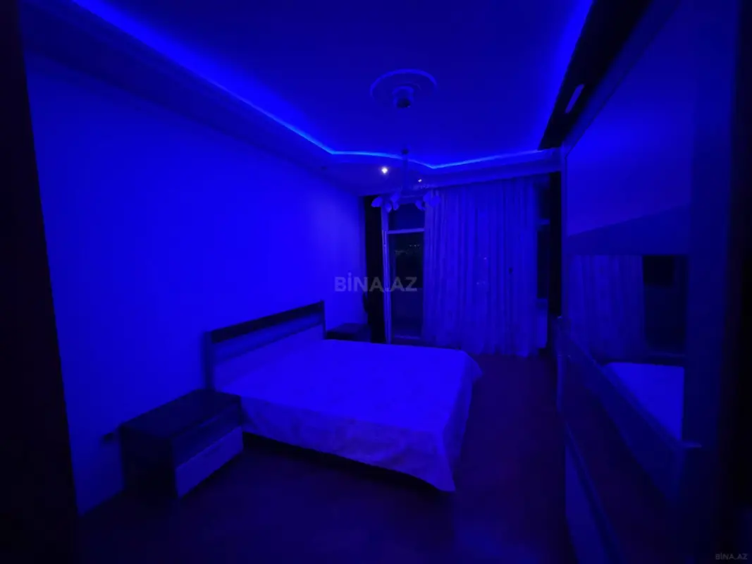 Kirayə verilir 3 otaqlı mənzil 155 m²