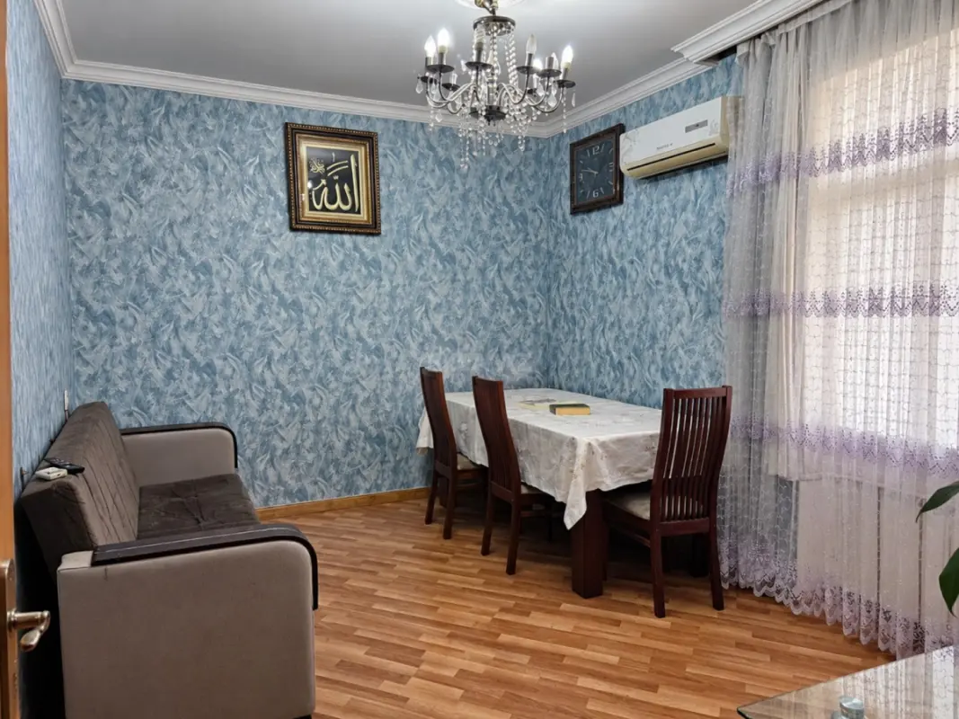 Satılır 2 otaqlı mənzil 66 m²