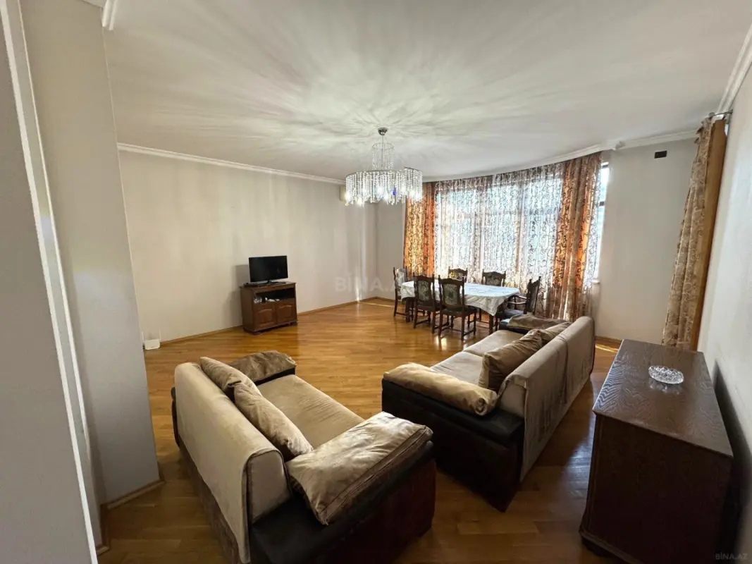 Kirayə verilir 3 otaqlı mənzil 170 m²