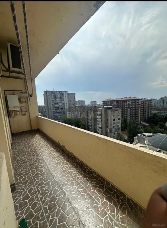 Satılır 2 otaqlı mənzil 92 m²