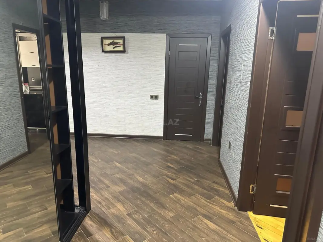 Kirayə verilir 2 otaqlı mənzil 96 m²