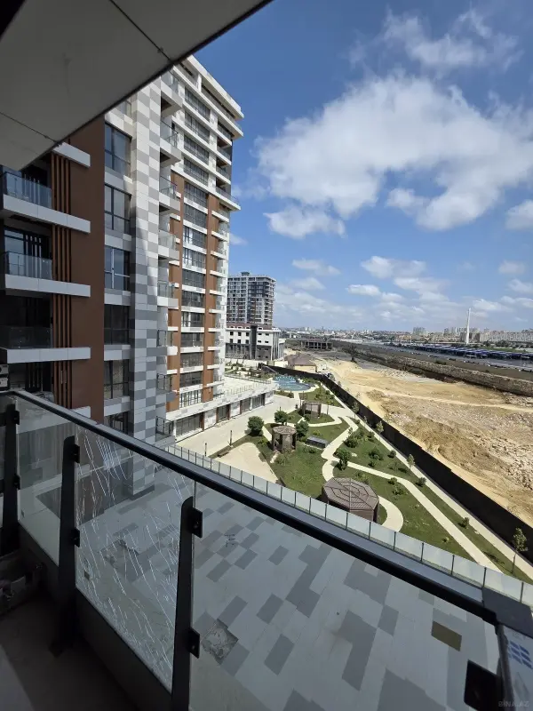 Satılır 3 otaqlı mənzil 65.6 m²
