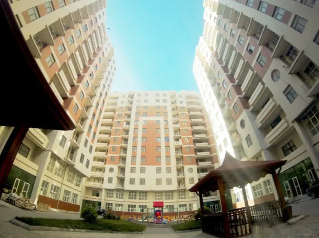 Kirayə verilir 3 otaqlı mənzil 130 m²