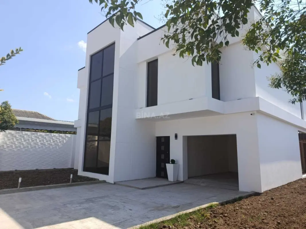 Satılır 4 otaqlı həyət evi 500 m²
