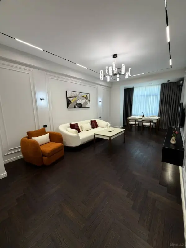 Satılır 2 otaqlı mənzil 68 m²