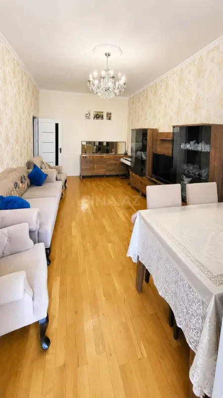 Satılır 2 otaqlı mənzil 63 m²