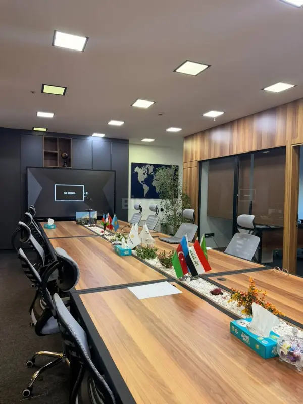 Kirayə verilir 5 otaqlı ofis 230 m²