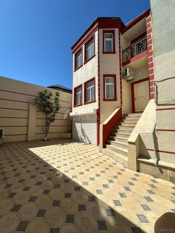 Kirayə verilir 4 otaqlı həyət evi 200 m²