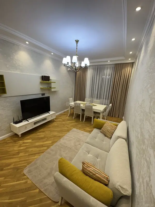 Satılır 3 otaqlı mənzil 100 m²