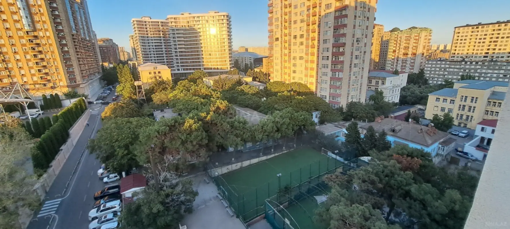 Satılır 2 otaqlı mənzil 105 m²