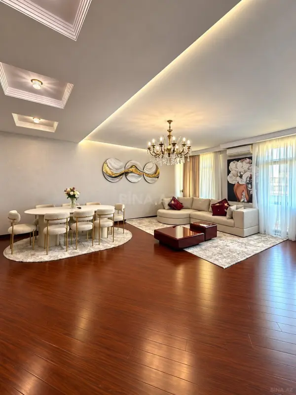 Satılır 3 otaqlı mənzil 140 m²
