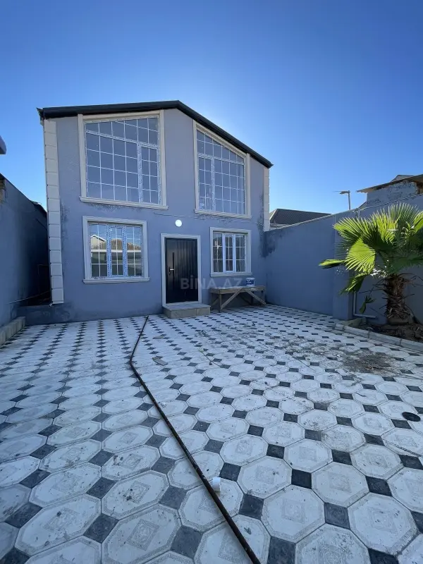 Satılır 6 otaqlı həyət evi 200 m²