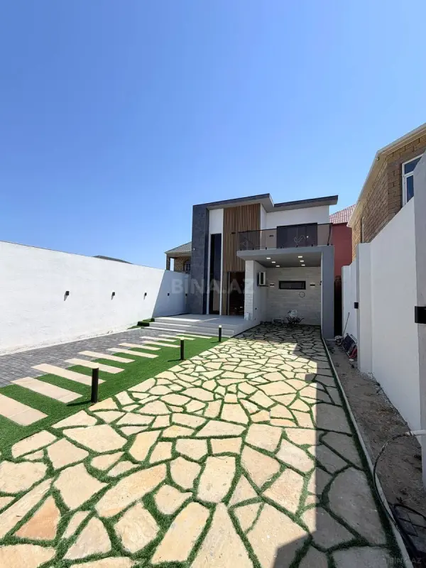 Satılır 5 otaqlı həyət evi 170 m²