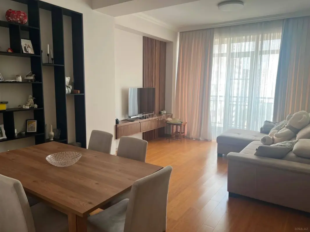 Kirayə verilir 3 otaqlı mənzil 105 m²
