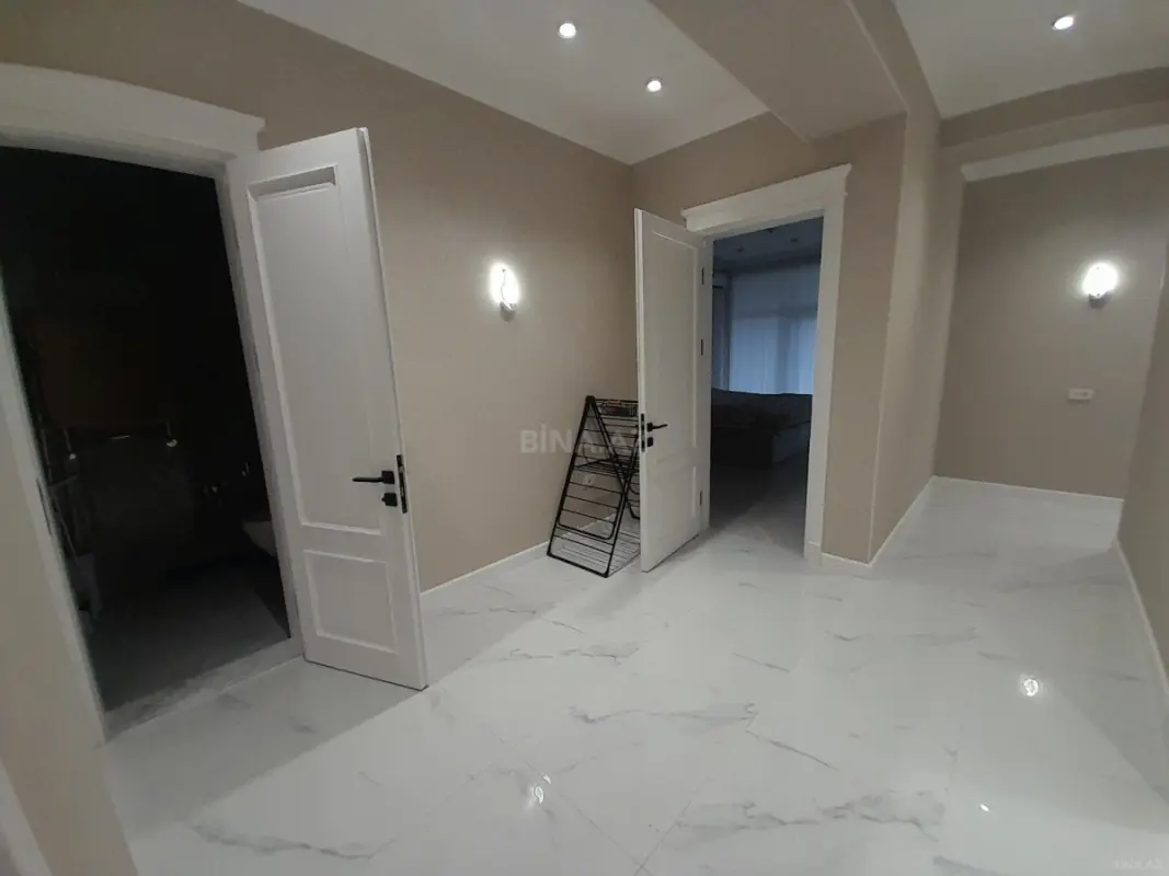 Kirayə verilir 4 otaqlı mənzil 150 m²