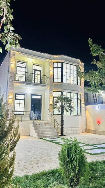 Satılır 5 otaqlı həyət evi 200 m²