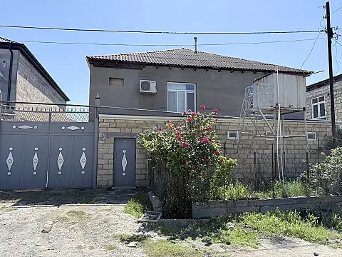 Satılır 4 otaqlı həyət evi 168 m² — Yevlax 4 otaq 168.00 m²