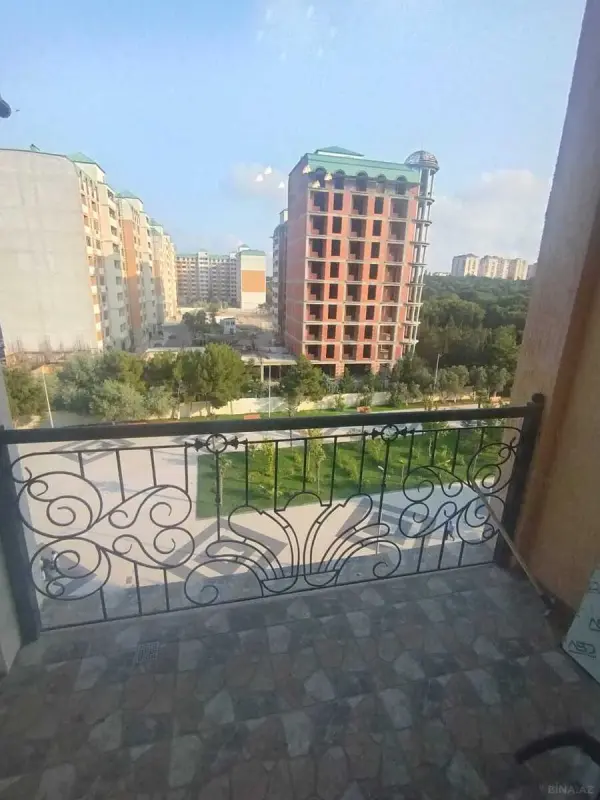 Satılır 2 otaqlı mənzil 73 m²