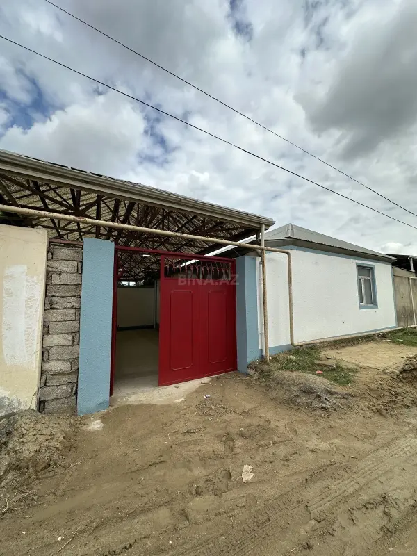 Satılır 2 otaqlı həyət evi 70 m²