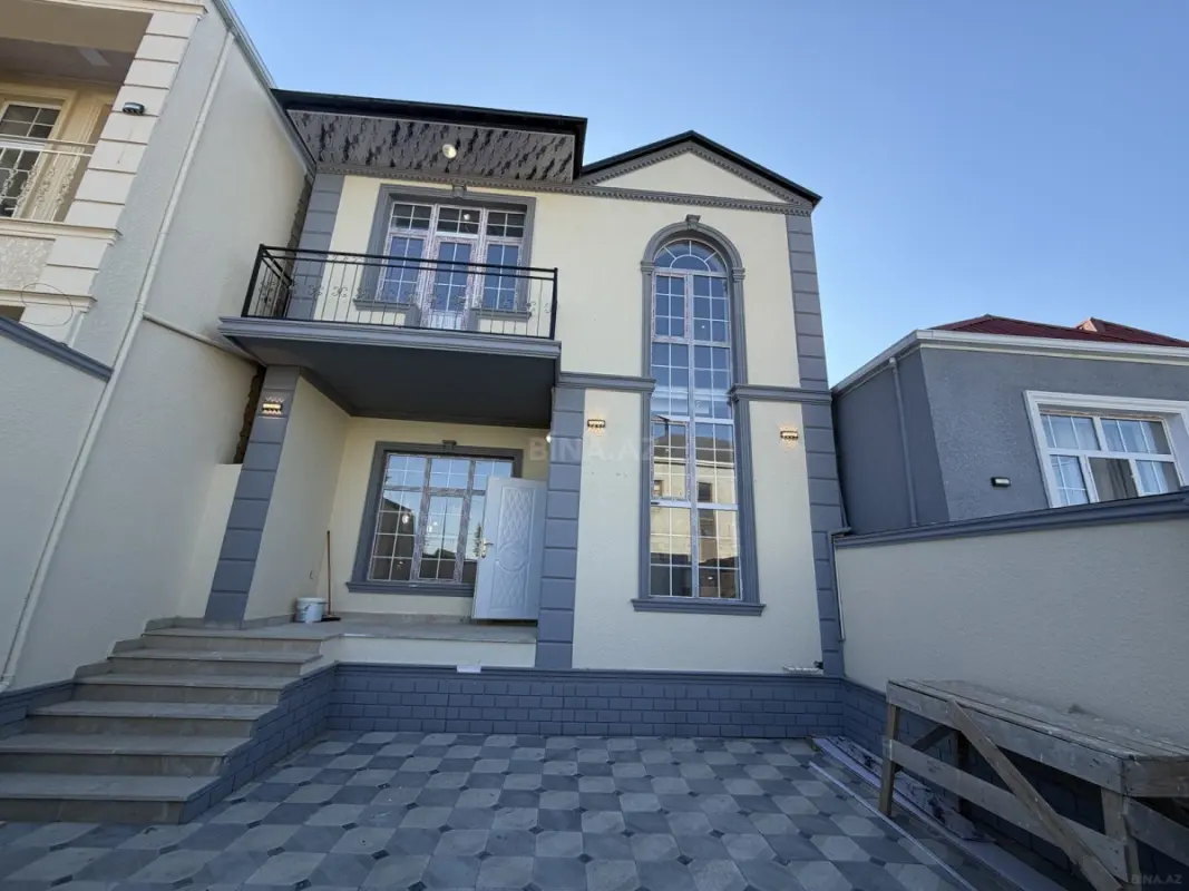 Satılır 4 otaqlı həyət evi 160 m²