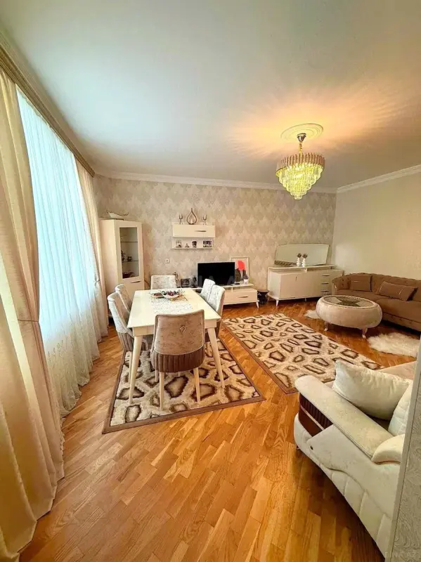 Satılır 2 otaqlı mənzil 75.5 m²