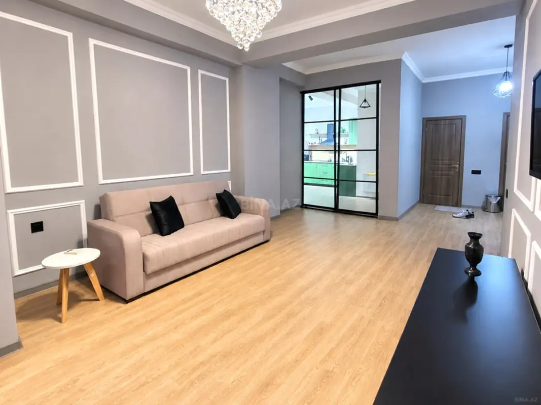 Satılır 2 otaqlı mənzil 92 m²