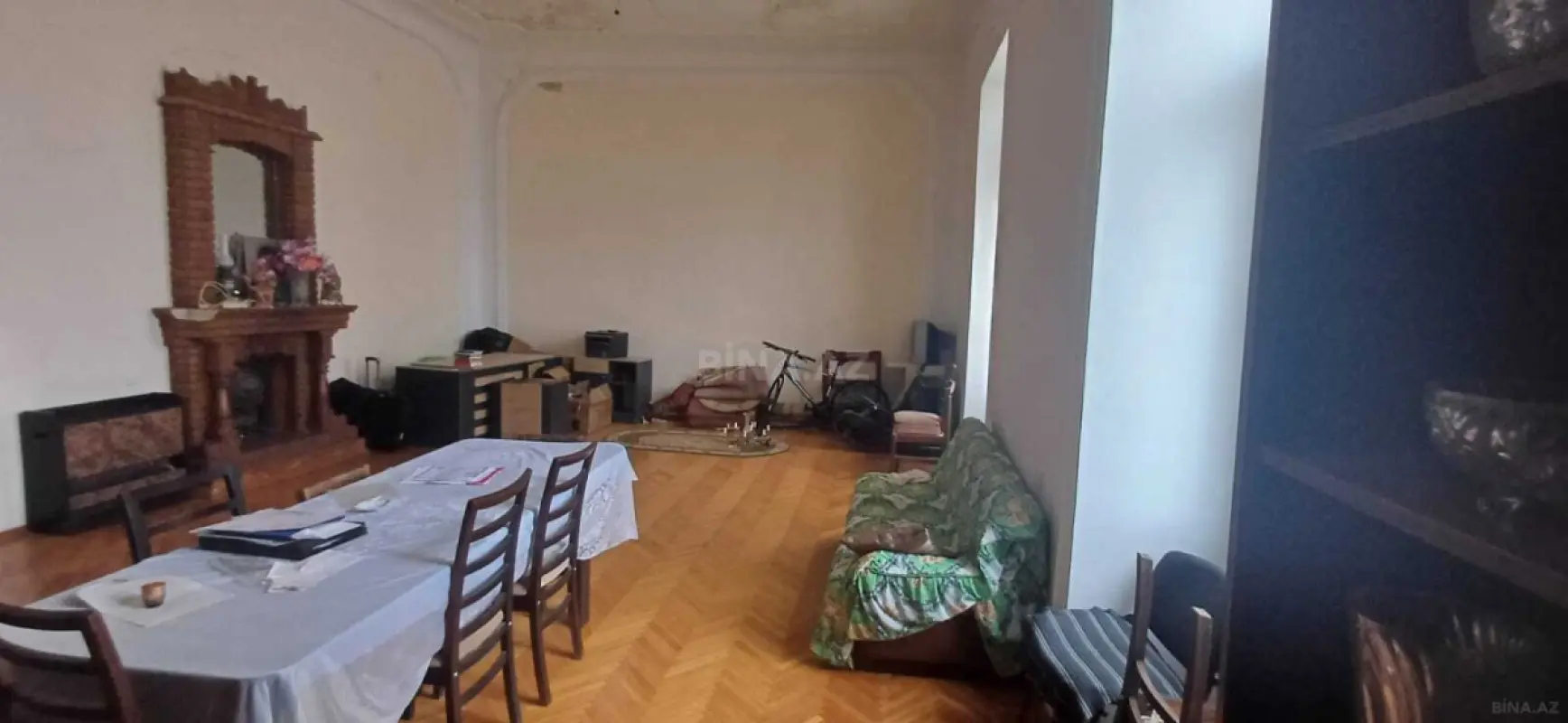 Satılır 4 otaqlı mənzil 200 m²