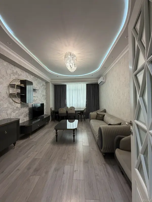 Satılır 3 otaqlı mənzil 88 m²