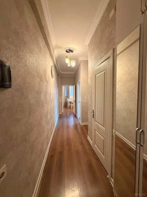 Satılır 2 otaqlı mənzil 70 m²