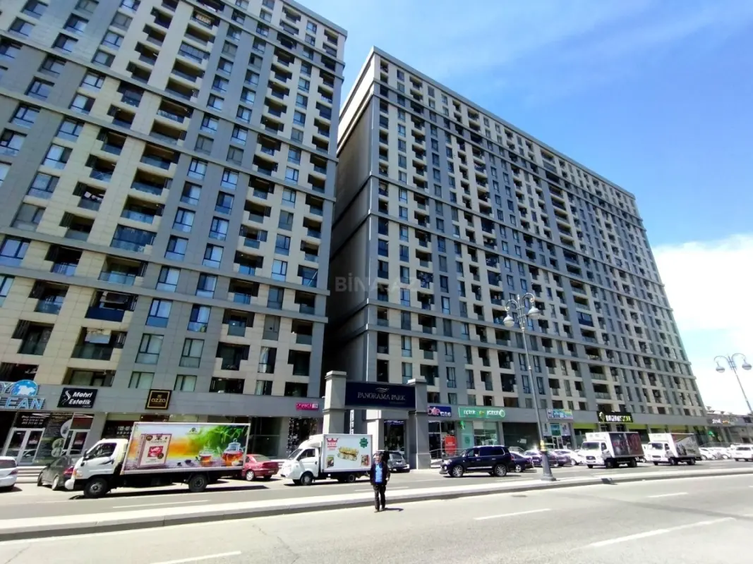 Satılır 3 otaqlı mənzil 126 m²