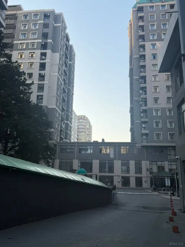 Satılır 3 otaqlı mənzil 82 m²