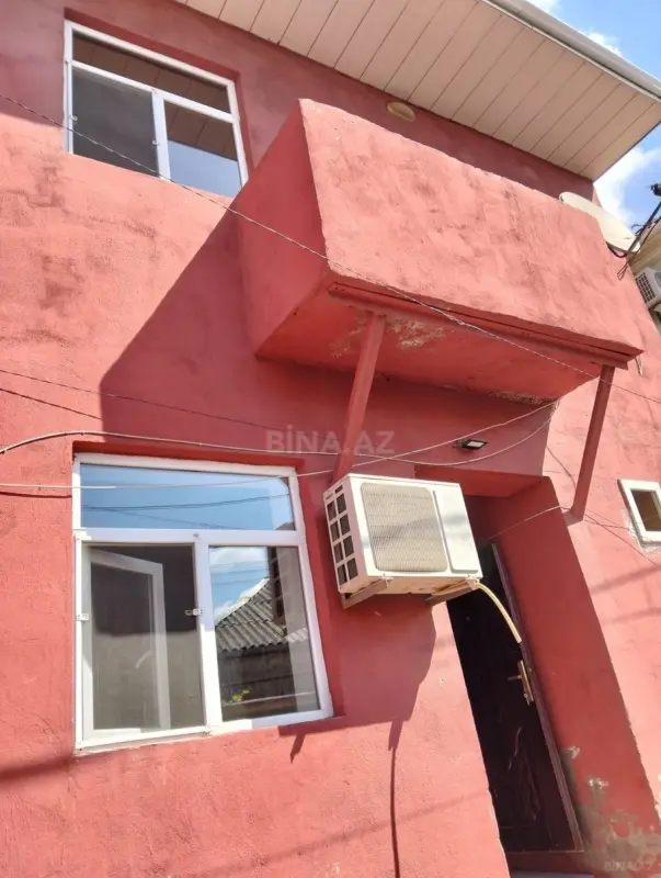 Satılır 4 otaqlı həyət evi 130 m²