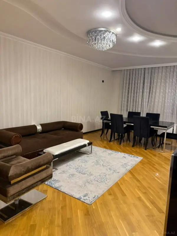 Kirayə verilir 2 otaqlı mənzil 100 m²