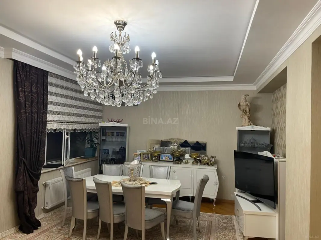 Satılır 3 otaqlı mənzil 107 m²